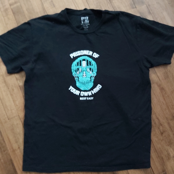 T-shirt - Picture 2 of 3